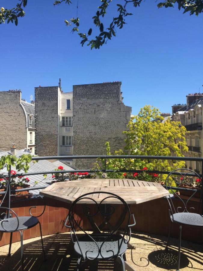 52 Clichy Bed & Breakfast - Chambre D'Hotes Paris Dış mekan fotoğraf